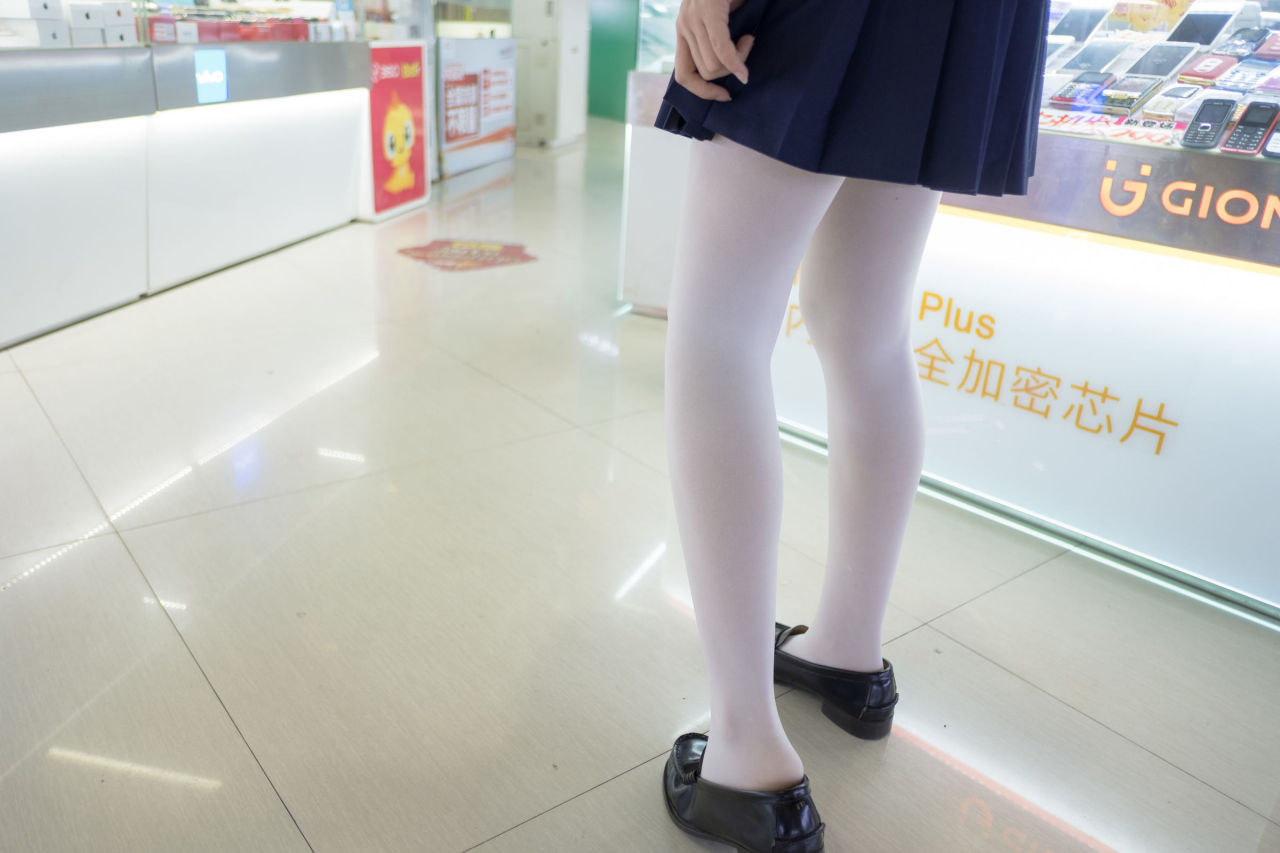 [森萝财团] BETA-017 JK白丝美足 萝莉丝袜写真